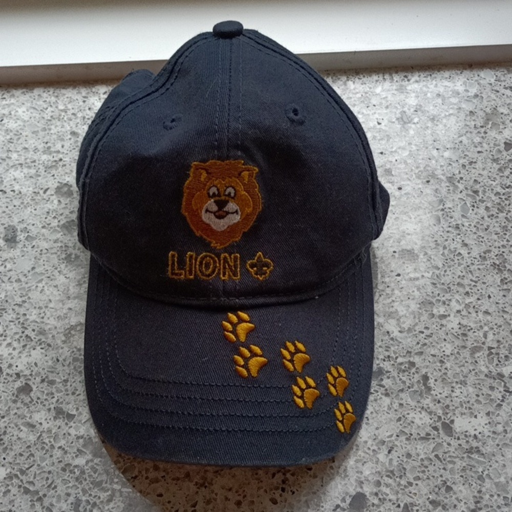 Scout Lion hat